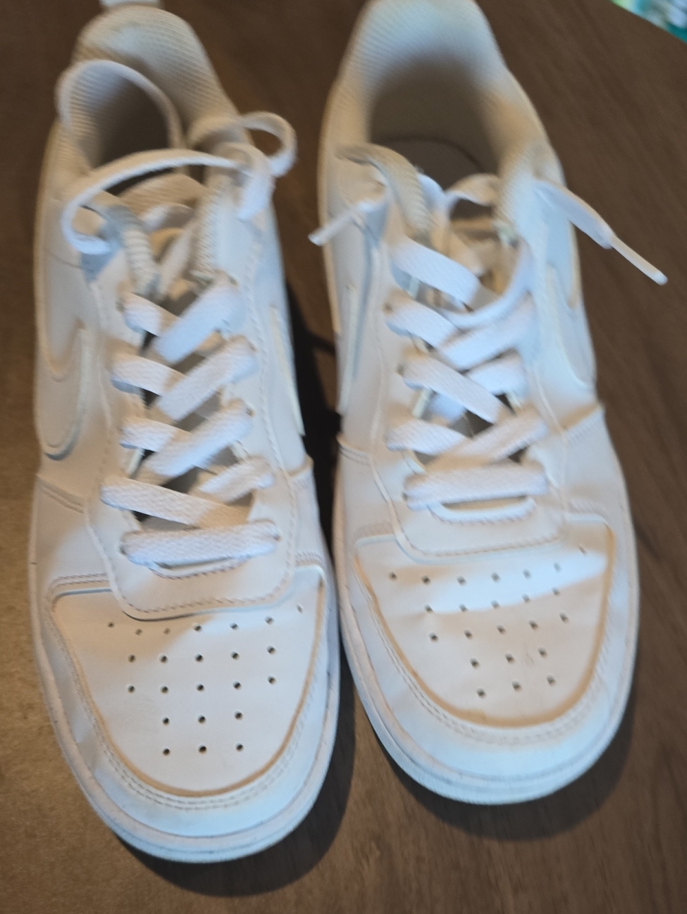 Nike White Men's Low-Top Lace-Up Sneakers